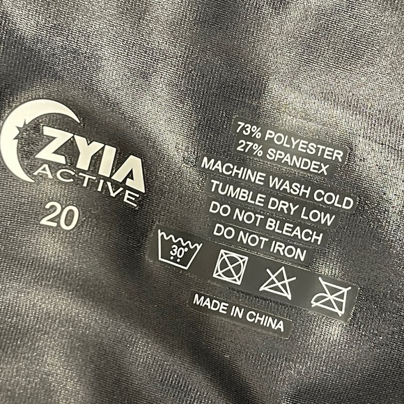 Zyia Active Metallic Black Light n Tight Leggings Size 20 - Picture 5 of 5